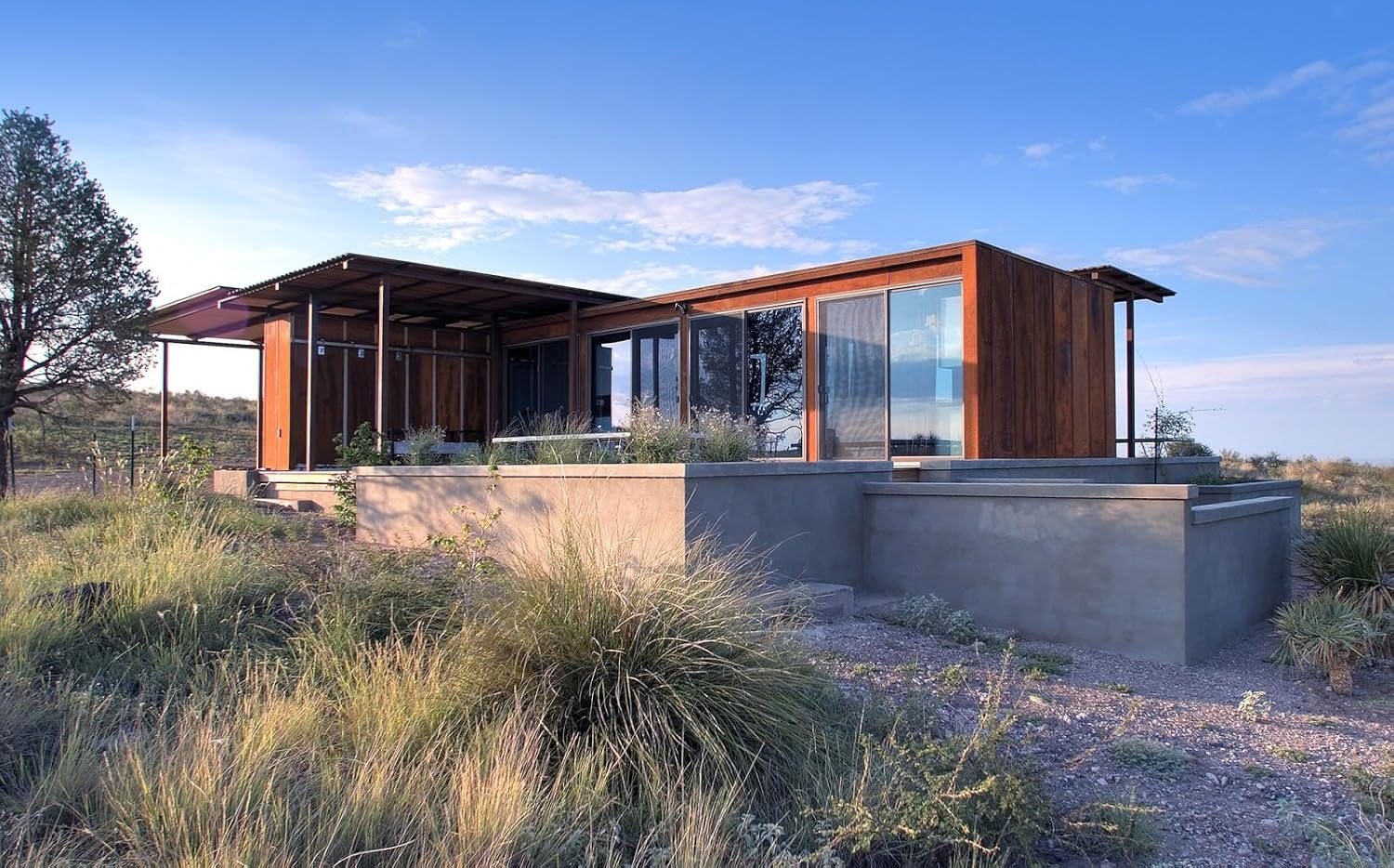 best modular container shop unit,modular container shop unit review,prefabricated steel cafe kiosk pros cons,should I buy a shipping container building,best prefabricated commercial kiosk,modular container shop unit vs traditional build performance testing and real-world results