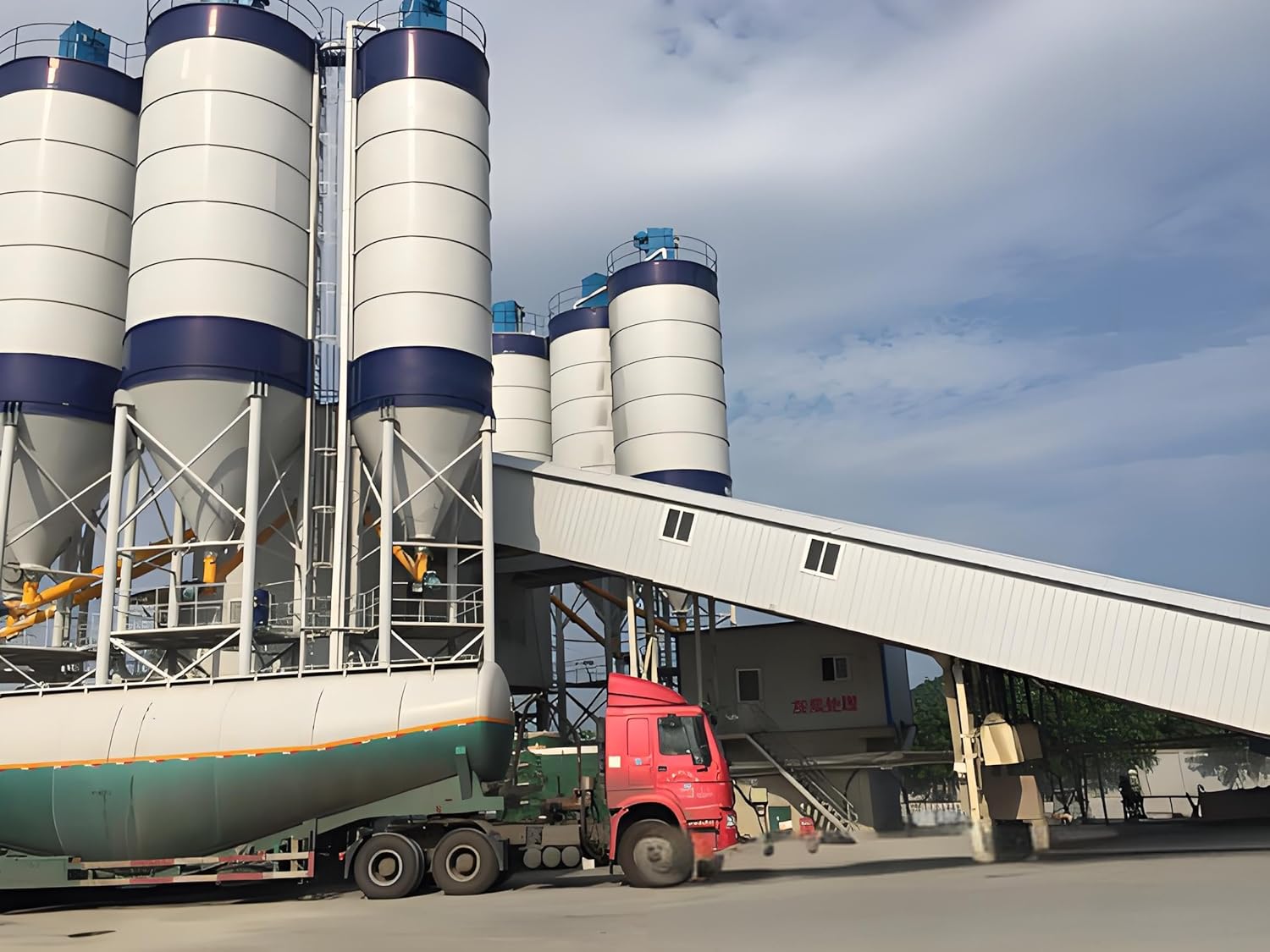 buy concrete batching plant,concrete batching plant worth buying,concrete batching plant pros cons,best concrete mixing plant manufacturer,should I buy a concrete batching plant,concrete batching plant vs mobile plant performance testing and real-world results